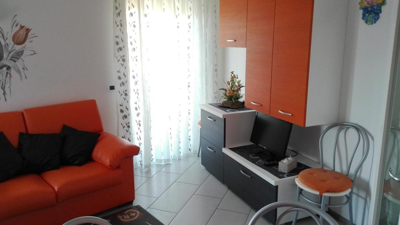 Casa Novella Appartement Revò Buitenkant foto