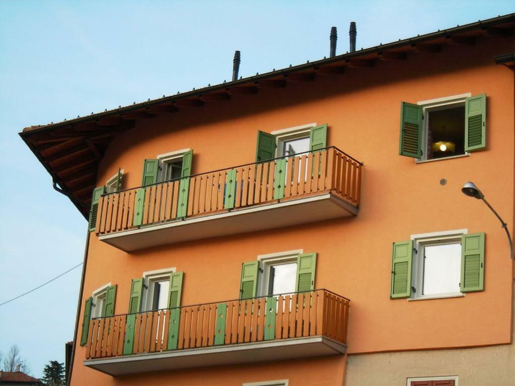 Casa Novella Appartement Revò Buitenkant foto
